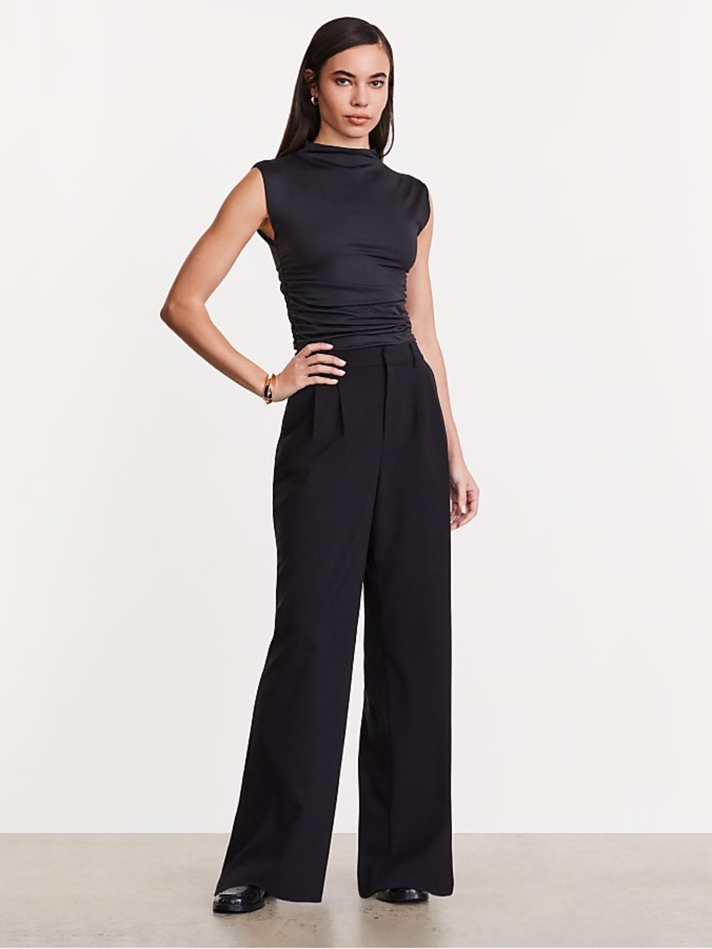 LOFT Versa Ruched Mock Neck 360 Top | Black | XS